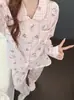 Pijama Nuevo con Cuello de Muñeca para Mujer Primavera y Otoño Algodón Nube Manga Larga Dibujos Animados Lindo Estudiante Se Puede Usar Fuera de Casa Conjunto de Ropa para el Hogar