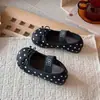 Zapatos de Cuero para Niñas Estilo Coreano de Boca Baja para Primavera y Otoño, Suela Blanda, Lazo de Princesa, Zapatos Mary Jane para Niños, Zapatos de un Solo Color de Lunares, Modelo Nuevo
