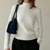Tejido de hilo de núcleo Suéter de punto trenzado ajustado de cuello semi-alto simple adelgazante versátil jersey top de capa base