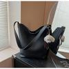 Bolsos de Moda Transfronterizos Más Vendidos para Mujer, Gran Capacidad, Bolso Cruzado Versátil Nuevo Otoño e Invierno 2026, Bolso Cubo Madre e Hija