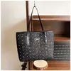Moderna 2025 Grande Capacidade Novo Estilo Simples Elegante Estilo Coreano Fresca e Estilosa Laço Bolsa Tote de Ombro Feminina Macia
