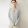 Cardigã feminino gola redonda em mistura de seda e caxemira, leve e respirável, com design vazado, jaqueta tricotada de manga longa