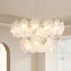 Lámpara de araña estilo francés para sala de estar 2025 Modelo nuevo Luz principal Luz creativa Lujo ligero Estilo crema Pasillo Lámpara de cristal Comedor de alta gama Dormitorio