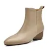 Botas de Neve Plataforma Estilosas Mais Vendidas para Mulheres 2026 Outono/Inverno Nova Chegada Botas de Algodão Espessadas com Veludo Interior Salto Baixo Couro Macio Solado Macio Botas de Cano Curto