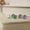 Pendientes de Ágata Calcedonia Natural Grado A Verde Claro con Incrustación Plateada, Pendientes Simples Vintage con un Toque de Lujo, Exquisito Diseño Pequeño de Cabujón