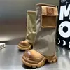 Botas de suela gruesa y pierna ancha para mujer, nueva colección otoño/invierno 2026, con retazos de piel y tela, de altura hasta la rodilla, estilo Dr. Martens y botas de montar.