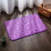 Tapete de porta de cor sólida em veludo coral com relevo de pedra, tapete de chão absorvente para banheiro, tapete de carpete para corredor doméstico, varanda