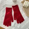 Luvas Longas de Tricô Vermelhas Coreanas para Mulheres, Novo Modelo de Inverno, Luvas de Ciclismo de Cinco Dedos com Tela Sensível ao Toque