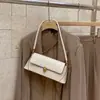 Transmissão ao vivo exclusiva "atitude" bolsa de braço retrô bolsa baguette bolsa de ombro versátil feminina 2022 nova original