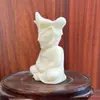 Artesanía de Imitación de Marfil Fruta Tallada Ultraman Adornos para Escritorio de Oficina Venta al por Mayor