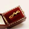 Anillo Simple Serie ING Estilo Zhoujia para Mujer Combinable Estilo para Usar Apilado Lujo Ligero Nicho Cobre Chapado en Oro de Alta Gama