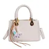 Bolsa de Palha Tecida para Mulheres 2026 Nova Coleção Primavera e Verão Moda de Nicho Bolsa de Ombro Único Transversal Bolsa Bonita da Moda para Meninas