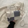 Bolsa Quadrada Pequena com Costura de Cor Contrastante Design de Nicho para Mulheres Novo Estilo 2025 Bolsa Transversal de Textura Simples Bolsa de Ombro Fashion