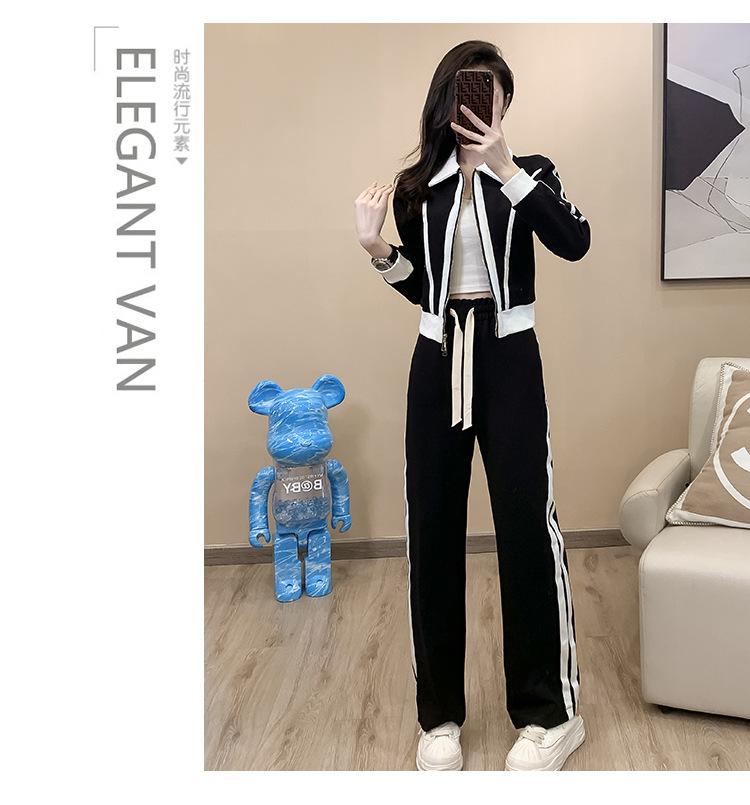 跨境淘货源分销2023秋冬季新款街头潮流减龄小个子爆款欧货网红款运动套装休闲运动气质休闲时尚流行新款秋装秋装女装时尚套装套装女装秋季套装女套装女女士运动服女装两件套套装卫衣套装休闲套装秋季套装女装时尚套装盐系休闲套装女装2023百搭设计感小众洋气欧货阿里国际站跨境采购Cross-border, shopping source, foreign trade, export, distribution 2023 fall, winter, new, street trend, explosive, European goods, network red, sportswear, leisure sports, temperament leisure, fashion popular, new autumn wear, autumn women's wear, fashion suit, women's wear, women's wear, women's wear, women's sportswear, women's two-piece, hoodie suit, casual suit, autumn suit, women's wear, Fashion suit salt department, casual suit women's dress, Ali International Station, cross-border procurement