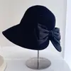 Chapéu de Pescador Fashion com Costas Vazadas e Laço Aberto para Mulheres, Chapéu de Palha Elegante e Versátil para Proteção Solar de Verão, Chapéu Bucket para Proteger do Sol ao Ar Livre