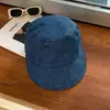 Novo Chapéu de Equitação Retrô de Algodão e Linho Feminino de Verão Fino Respirável Chapéu de Bico de Pato Emagrecedor de Rosto Chapéu Britânico Versátil de Topo Plano
