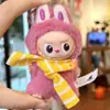 [Solo Ropa de Bebé] Gatito de Piernas Largas Muñeca Trendy 4.0 Labubu Accesorios para Vestir Bufanda a Rayas y Bufanda para el Cuello Ropa de Bebé