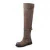 Botas de couro de duas camadas acima do joelho, botas de cano alto empilhadas para outono e inverno, botas de salto médio com bico redondo desgastadas, botas retas de cano alto femininas
