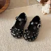 Zapatos Mary Jane de Lunares Dulces para Niñas, Nuevo Modelo Otoño/Invierno 2026, Velcro con Moño, Zapatos Planos de Cuero Ligeros y Cómodos