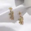 Novos Brincos de Urso com Cravação de Diamantes em Forma de Estrela, Fofos, Doces, Estilosos, Versáteis, Luxo Leve, Brincos de Alta Qualidade para Mulheres