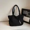 2026 Nueva Bolsa de Lona de Alta Gama de Gran Capacidad Portátil Bolso Clásico Retro con Textura Bolso de Hombro Único Bolso Cuadrado Versátil