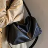 Bolso de Gran Capacidad para Mujer 2025 Nuevo Otoño e Invierno Versátil Retro Moda Bolso de Hombro Único Cruzado Bolso Tote de Alta Gama Moderno