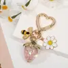 Pendente Criativo Artificial Estéreo Morango Cereja Fofo Pequeno Chaveiro de Liga Metálica Flor Doce Japonês e Coreano Acessórios