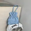 Bolsa de Ombro/Axila Plissada com Cordão de Couro Macio Modelo 2026 para Mulheres, Bolsa Saco de Grande Capacidade Estilo Nicho de Luxo para o Dia a Dia
