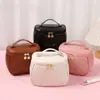 Bolsa de Cosméticos de Pie + Mias meow ed + Cuero PU, Impermeable y Portátil, Diseño Multicompartimento