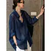 Camisa casual suelta de alta gama europea azul marino para mujer talla grande, nuevo estilo verano 2026, estilo de lujo ligero, top de manga larga con cuello
