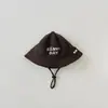 Chapéu de Bebê Yipan Outono e Inverno Novo Chapéu Boina de Veludo com Letra Oay Chapéu de Pescador à Prova de Vento e Quente para Bebê Menino e Menina