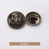 Botão duplo de metal estilo Chanel de alta qualidade, estilo britânico, com dois Leões, botão de fábrica direto para casaco, galvanoplastia, esmalte de vedação, botão de costura à mão com base