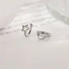 Clip para oreja de luna de estrella hueca fresca, artístico, lindo, clip para hueso de la oreja de estrella de cinco puntas sin perforación para mujer, joyería que combina con todo