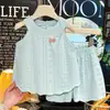 Conjunto de Chaleco Delgado sin Mangas Estiloso con Calados para Niñas, Estilo Nuevo 2026, Fresco y Transpirable, con Shorts