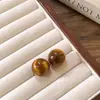 Brincos de concha com franjas frescos e simples com um design único, novos brincos de estilo primavera e verão para mulheres, atacado