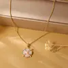 Pendente de Pérola com Gotejamento de Óleo Estilo Retrô Francês Novo Estilo Chinês Colar Trevo de Quatro Folhas Luxo Leve Temperamento de Alto Padrão Corrente para Clavícula