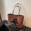 Bolso Retro de Gran Capacidad de Gama Alta para Mujer 2026 Nuevo Bolso de Hombro Otoño e Invierno Bolso Tote para Estudiantes