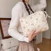 Neceser suave con diseño de flores personalizado para mujer, bolsa de almacenamiento portátil de gran capacidad para cosméticos y artículos diversos, bolso de mano de moda.
