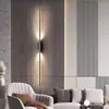 Luminária de parede de alumínio e silicone, luz de luxo para sala de estar, fundo de TV, luz de tira longa simples e minimalista, luz de grade de hotel