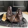 Elegante y simple bolso de hombro para debajo del brazo, nuevo bolso de moda para mujer otoño e invierno 2026, bolso cruzado de moda de gran capacidad