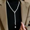 Colar Flor de Pérola e Diamante Banhado a Ouro Real Moda de Nicho Corrente para Clavícula Versátil Elegante Luxo Leve Joias de Alta Qualidade