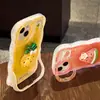 Boneca de Fruta Tridimensional Adequada para Capa de Celular Transparente Apple 16Pm 18 Silicone 15 Fofa 14 Anti-Queda 17 Suporte Duplo