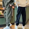 Pantalones casuales versátiles estilo americano para hombre, de corte holgado, con un corte único, adecuados para primavera y verano, transpirables, con puño en los tobillos, pantalones de pierna ancha, modernos y a la moda