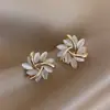 Brincos Femininos Populares Estilo Coreano com Contas da Sorte, Studs Versáteis Simples e Elegantes, Joia de Orelha Estilo Transmissão ao Vivo Atacado