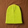 Suministro Transfronterizo de Gorros de Punto Acrílico, Gorros Rayados de Moda Europea y Americana para Clima Frío, Gorros de Lana Tejida