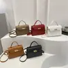 Atacado Bolsa Kelly de Mão Simples e Versátil Bolsa Feminina 2025 Verão Novo Estilo Luxo Leve Estilo Estrangeiro Bolsa de Ombro Bolsa Transversal para o Dia a Dia