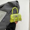 Bolsa transversal de ombro com design elegante e moderno 2025, cor sólida, com cadarço, capa para bolsa transversal portátil com texto