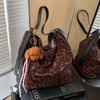 Bolso Tote de Diseño de Nicho de Gama Alta para Mujer 2026 Nuevo Otoño e Invierno Bolso Retro para Debajo del Brazo Bolso de Hombro Versátil para el Trabajo