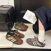 Zapatos Agan para Mujer 2026 Nuevo Estilo Piel Genuina Suela Gruesa Estilo para Ir al Trabajo Versátiles Zapatos de Mujer Deportivos Zapatos de Entrenamiento Alemanes Ligeros Zapatos Casuales