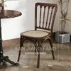 Mesa y Silla de Cafetería Vintage Combinación Mesa y Silla de Tienda de Postres de Té con Leche Repostería Pastelería Mesa y Silla de Comedor de Madera Maciza Restaurante Occidental Asiento de Tarjeta Comercial